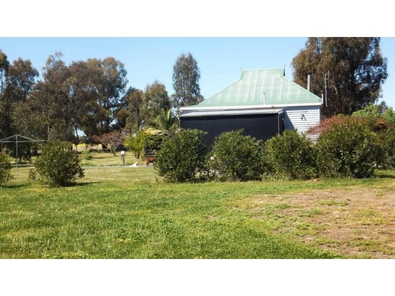 282 Cobram Road, Berrigan NSW 2712
