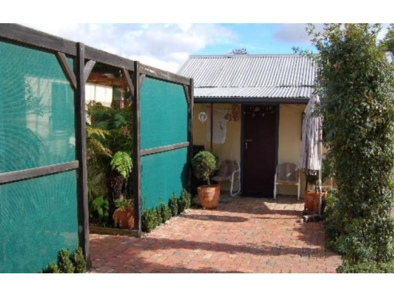 17 Moore Street, Katamatite VIC 3649