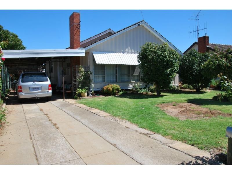 5 Stokes Avenue, Cobram VIC 3644