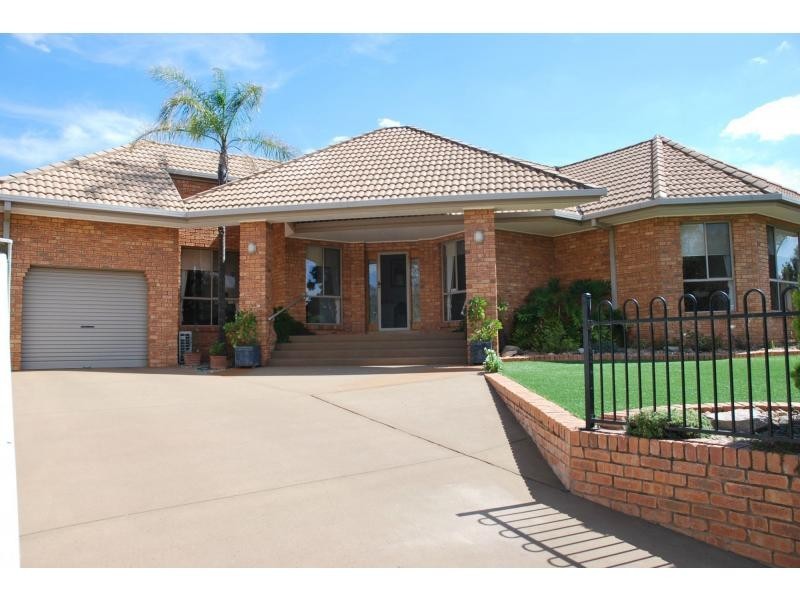 13 View Court, Cobram VIC 3644