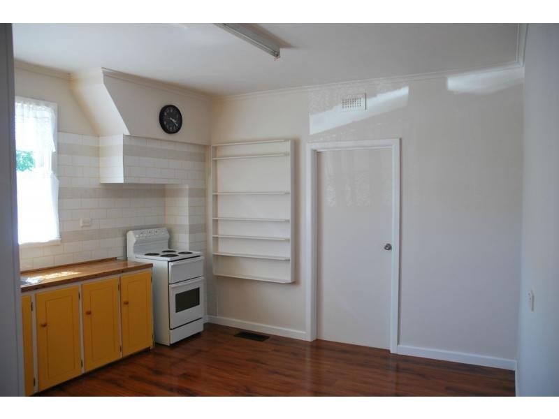 15 Charles Street, Cobram VIC 3644