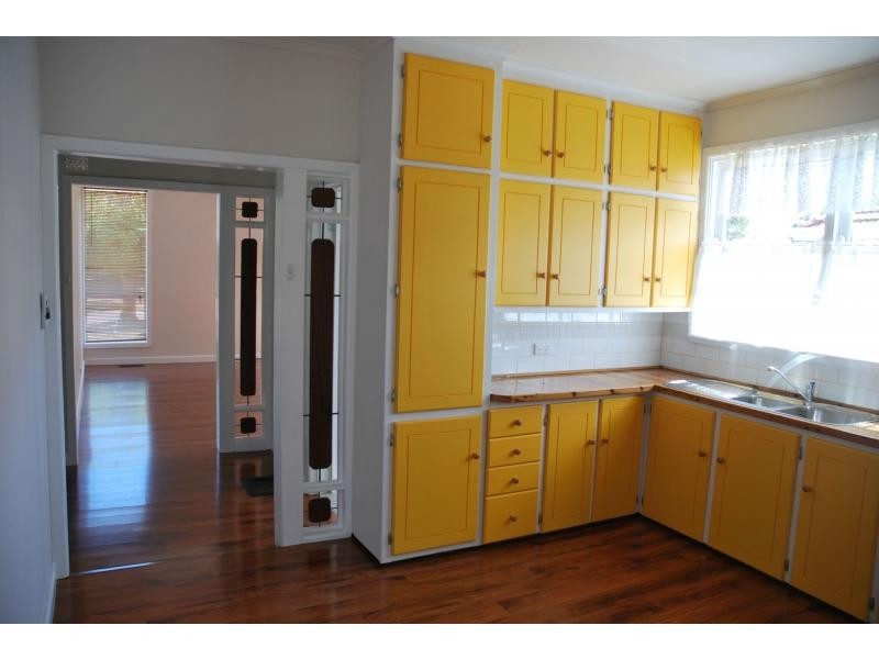 15 Charles Street, Cobram VIC 3644