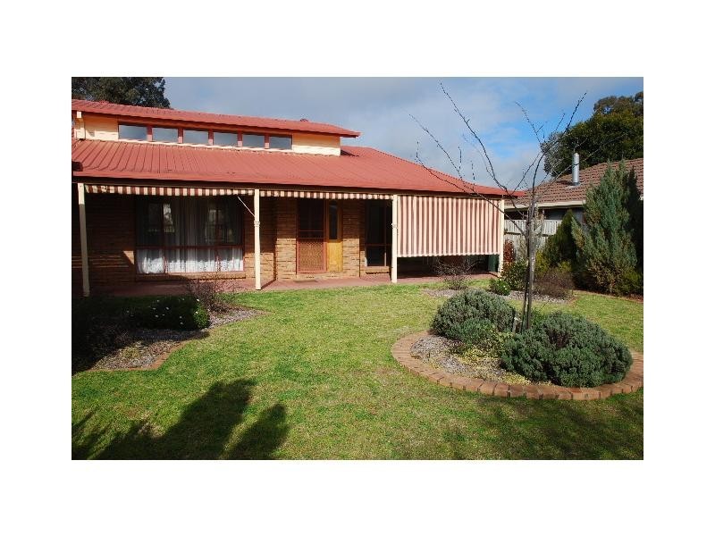 12 Burke Court, Cobram VIC 3644