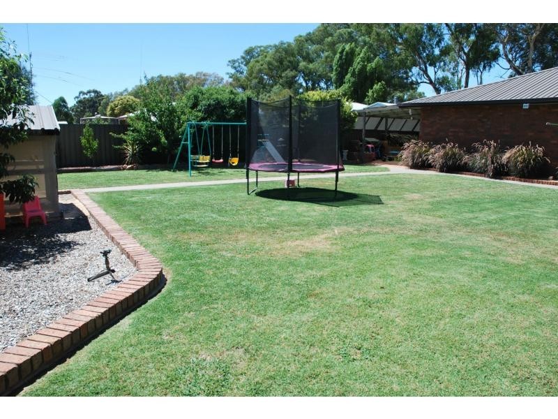 2A Amos Street, Yarroweyah VIC 3644