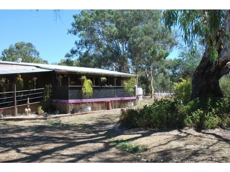 426 Maidment Road, Koonoomoo VIC 3644