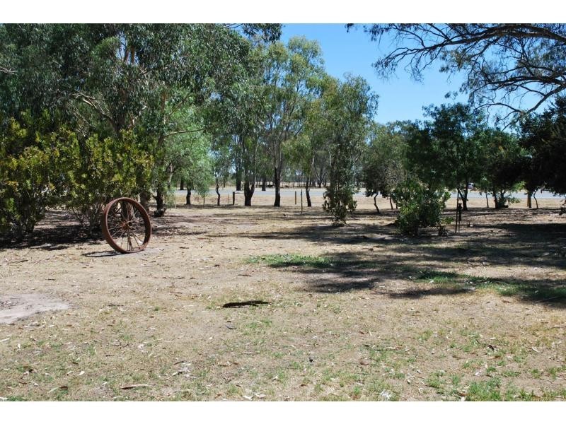 426 Maidment Road, Koonoomoo VIC 3644