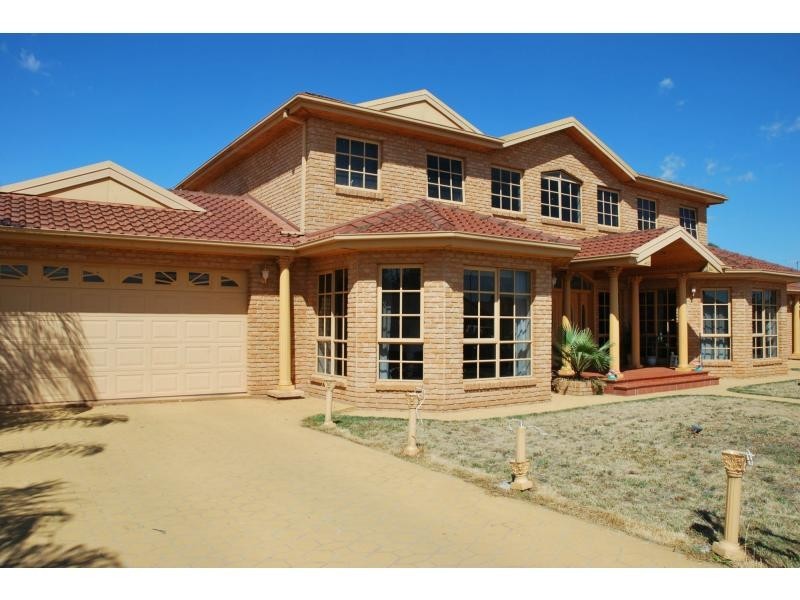 29 – 31 Sturt Street, Cobram VIC 3644