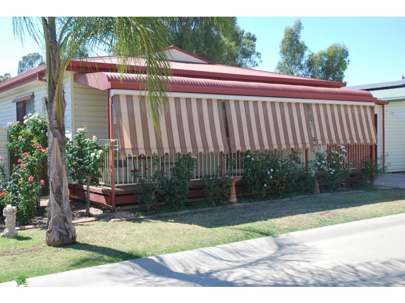 20 Lakeside Drive, Oasis Village, Cobram VIC 3644