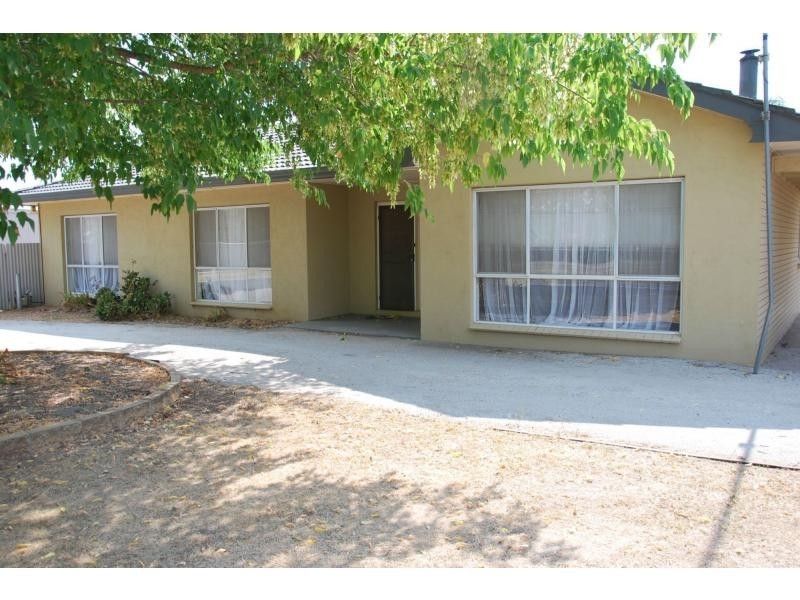78 Karook Street, Cobram VIC 3644