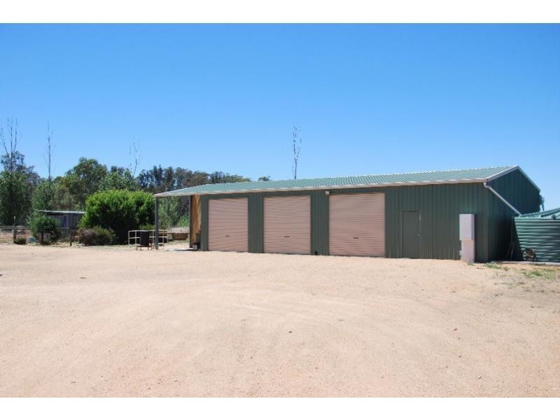 115 Cobrawonga Road, Cobram VIC 3644