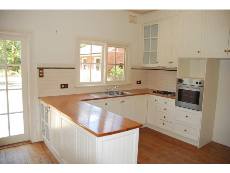 38 Wirbil Street, Cobram VIC 3644