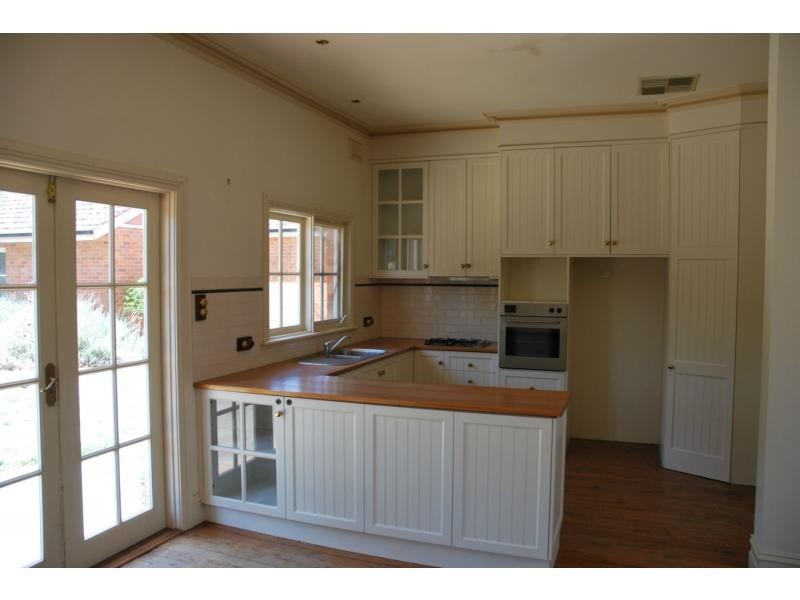 38 Wirbil Street, Cobram VIC 3644