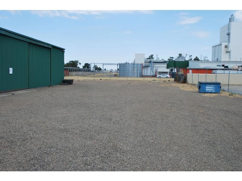 L8 Karook Street, Cobram VIC 3644