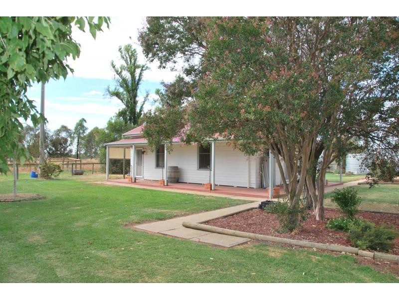 7 Ross Road, Muckatah VIC 3644