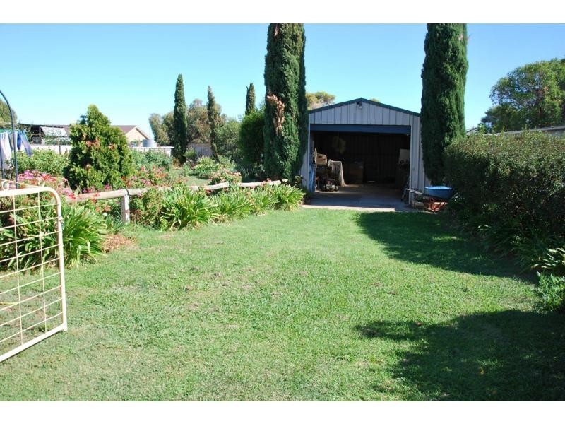 17 Hotchin Street, Katamatite VIC 3649