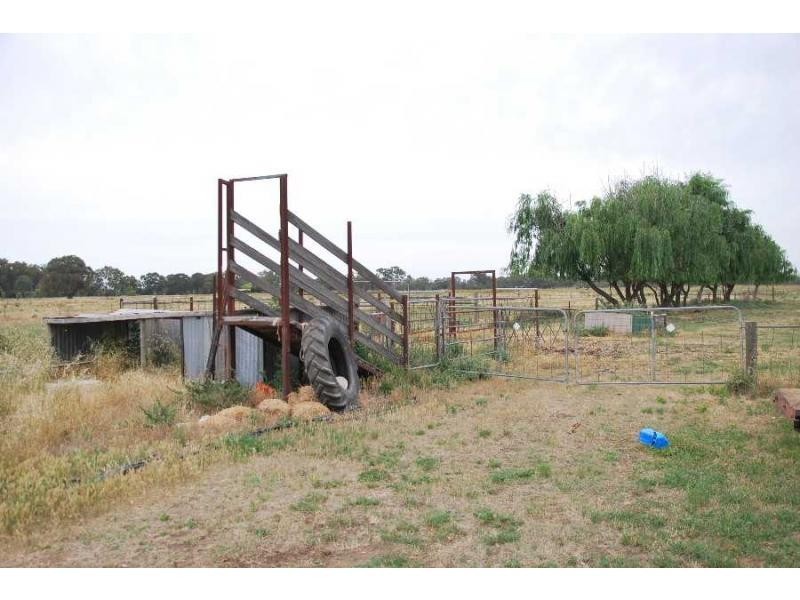 7131 – 7149 Goulburn Valley Highway, Koonoomoo VIC 3644