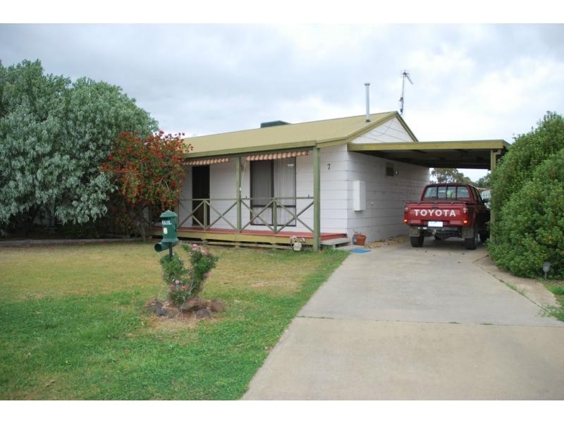 7 Mitchell Street, Cobram VIC 3644