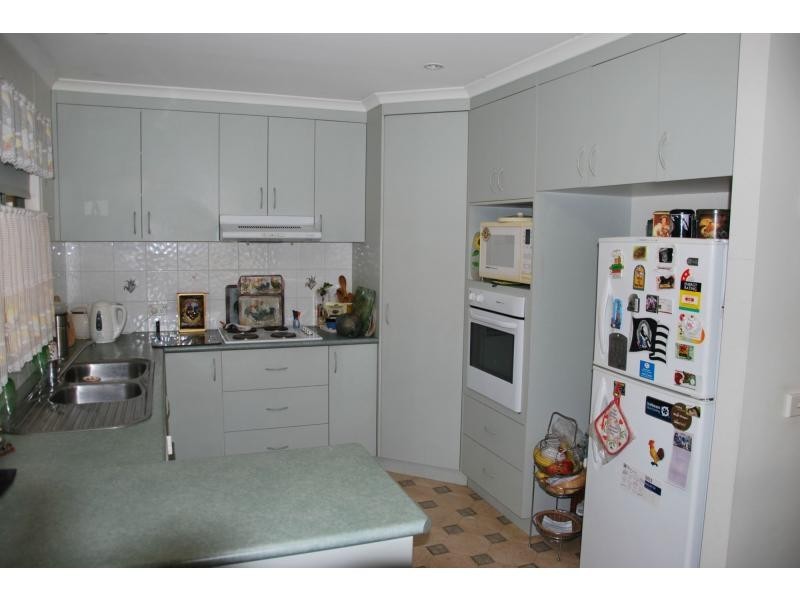 32 Oasis Drive, Oasis Village, Cobram VIC 3644