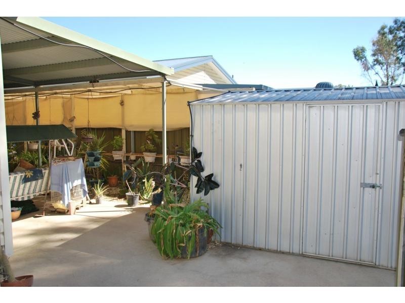 32 Oasis Drive, Oasis Village, Cobram VIC 3644