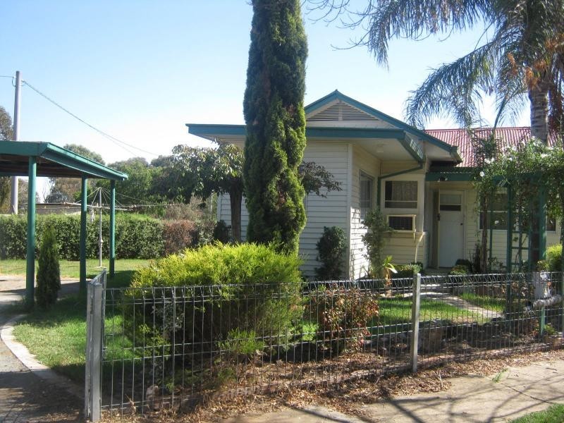 10 Murray Street, Cobram VIC 3644