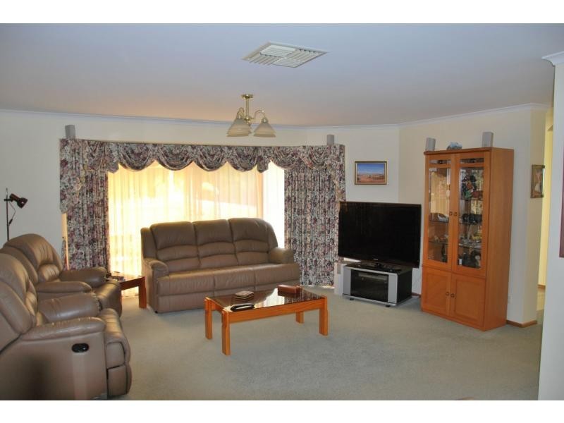2 Stephanie Court, Cobram VIC 3644