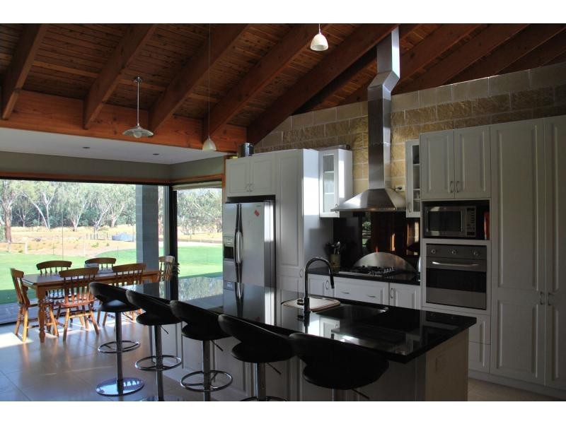 106 Quicks Road, Barooga NSW 3644