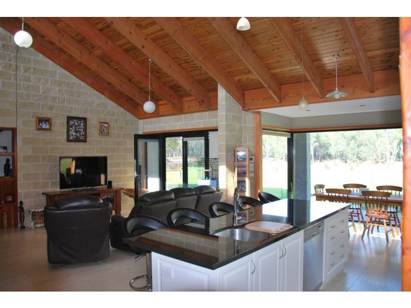 106 Quicks Road, Barooga NSW 3644