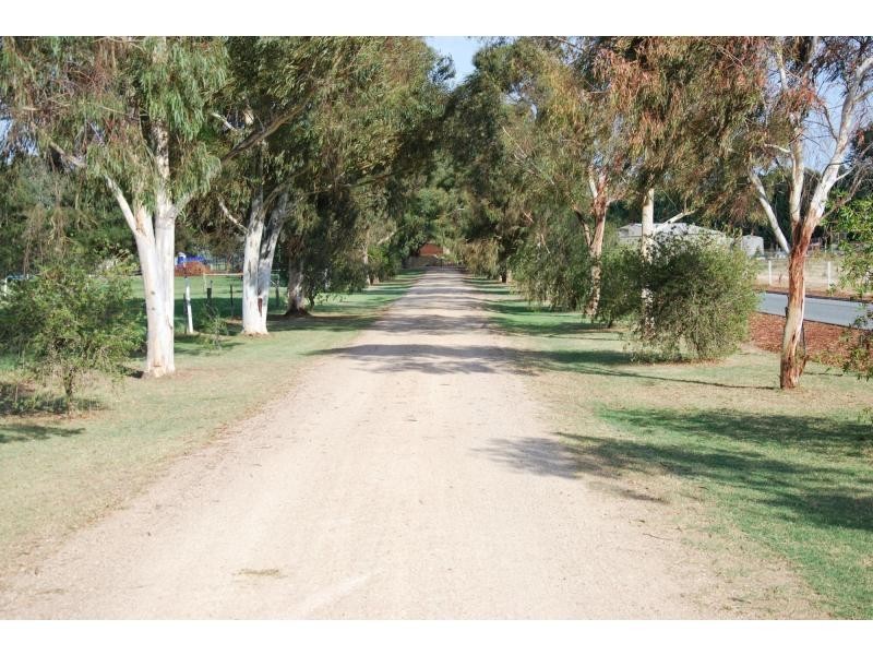 106 Quicks Road, Barooga NSW 3644