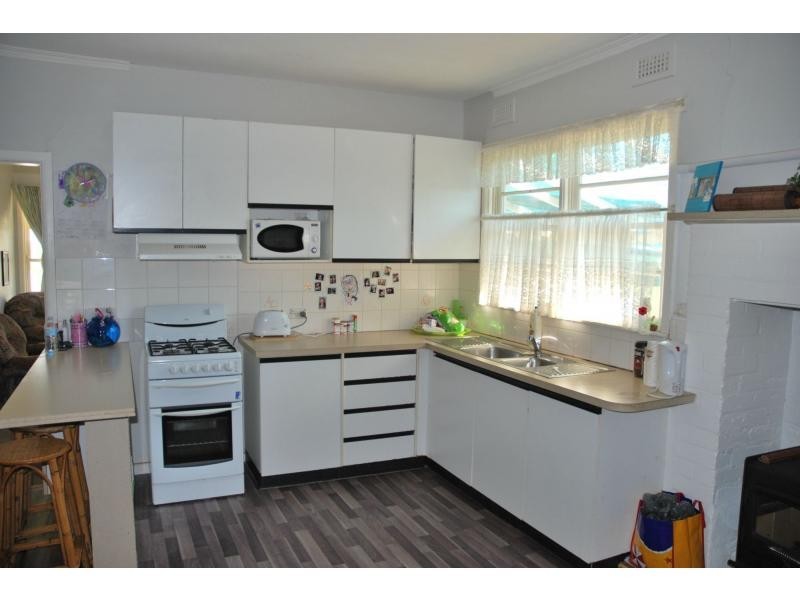 22 Charles Street, Cobram VIC 3644