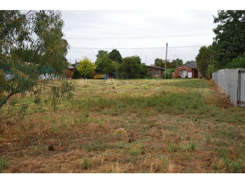 18 Karook Street, Cobram VIC 3644