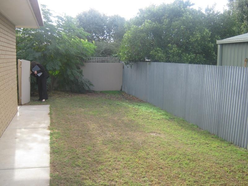 2/11 Howard Street, Barooga NSW 3644