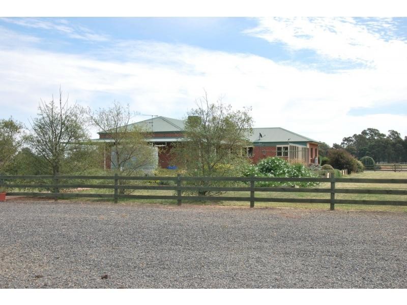 6822 Goulburn Valley Highway, Yarroweyah VIC 3644