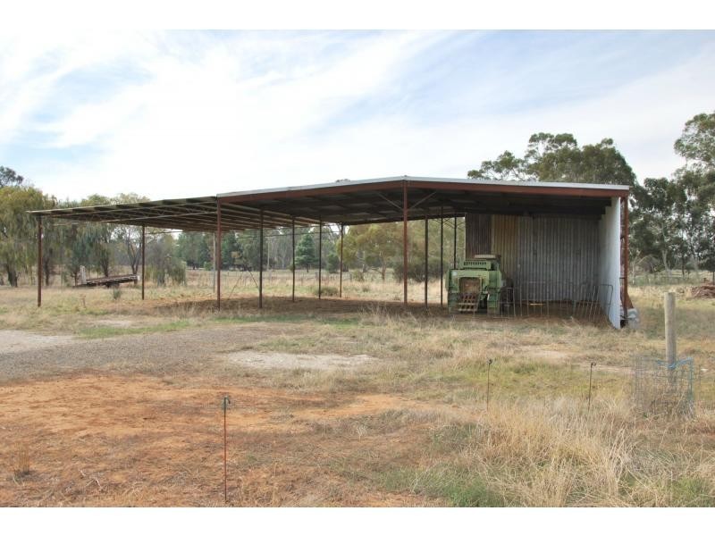 6822 Goulburn Valley Highway, Yarroweyah VIC 3644