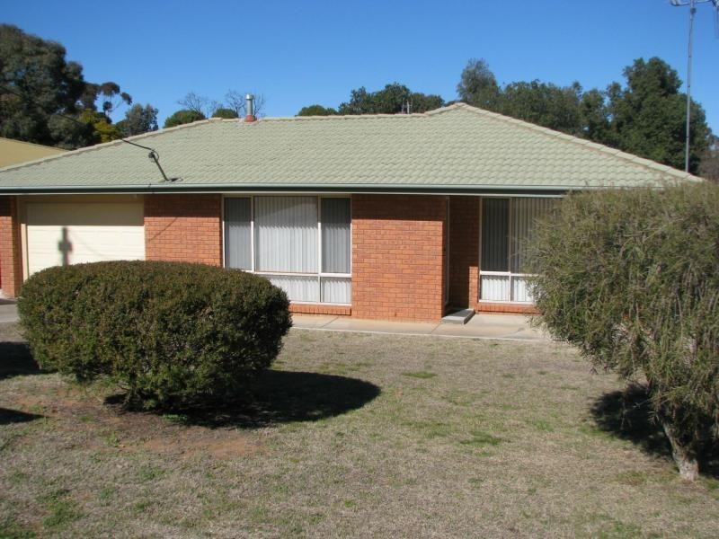 Unit 1/87 Adams Street, Tocumwal NSW 2714