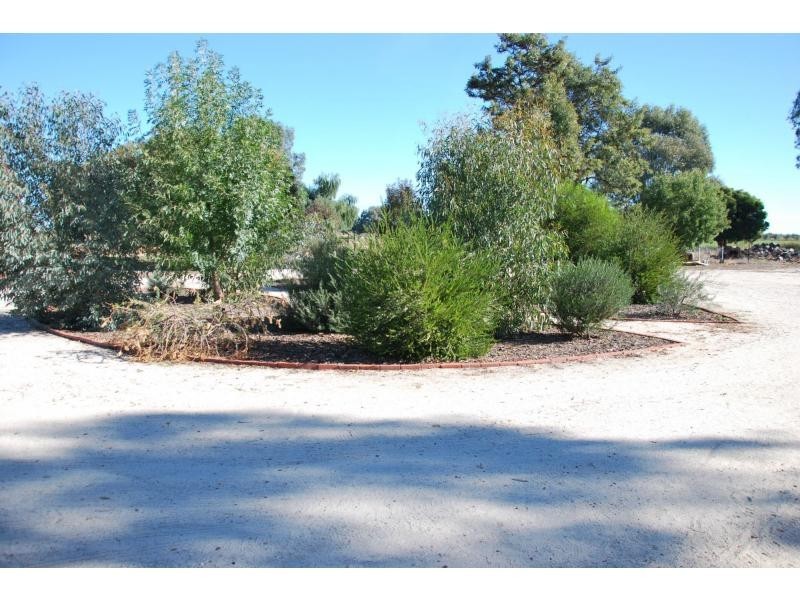 480 Singapore Road, Yarroweyah VIC 3644