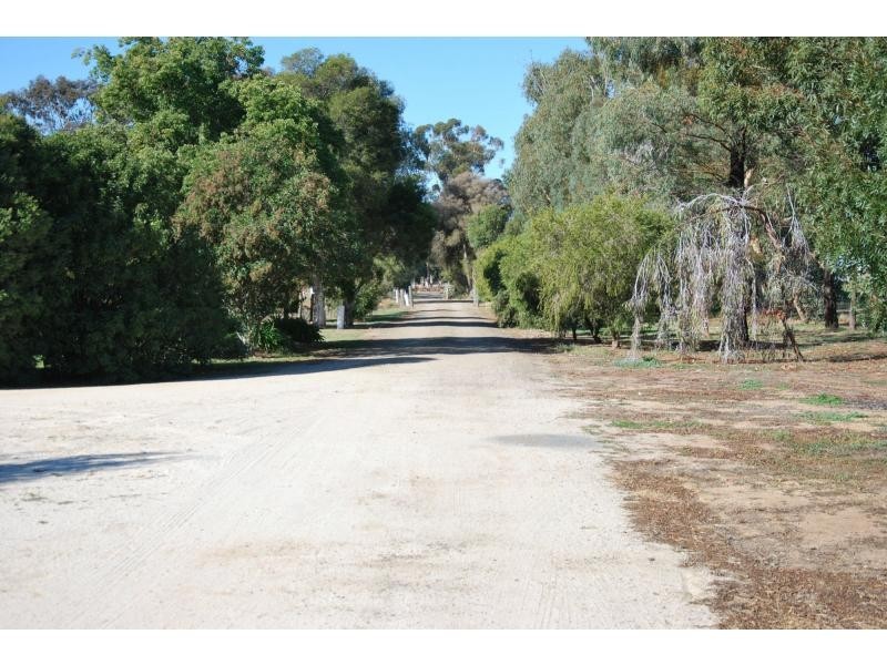 480 Singapore Road, Yarroweyah VIC 3644