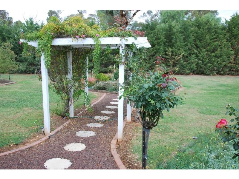 1588 Powerline Road, Cobram East VIC 3644