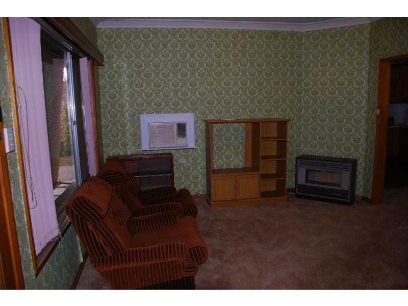 1 Glenavon Avenue, Cobram VIC 3644