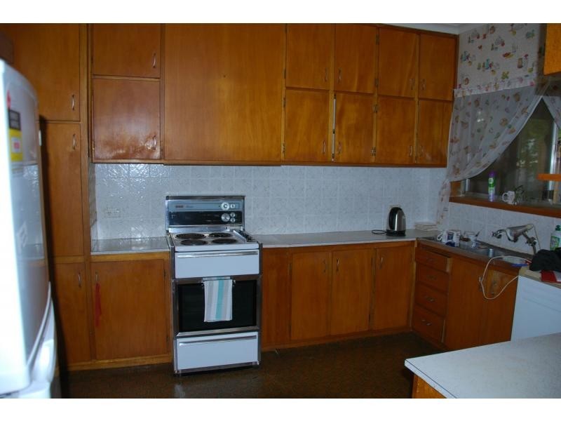 1 Glenavon Avenue, Cobram VIC 3644