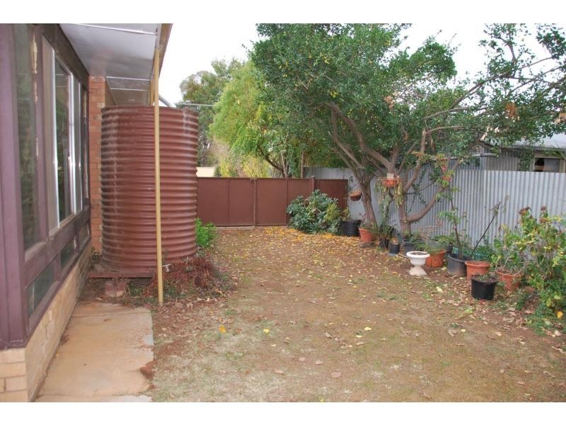 1 Glenavon Avenue, Cobram VIC 3644
