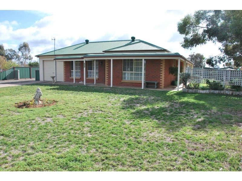 35 Meyers Street, Bearii VIC 3641