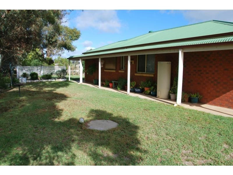 35 Meyers Street, Bearii VIC 3641