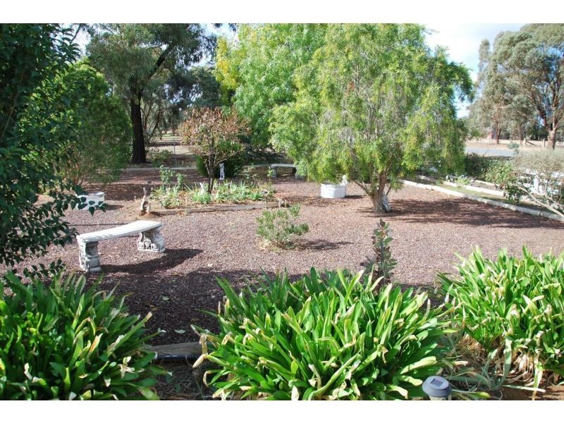 35 Meyers Street, Bearii VIC 3641