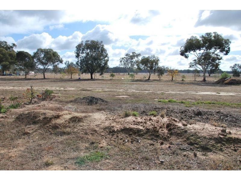 35 Meyers Street, Bearii VIC 3641