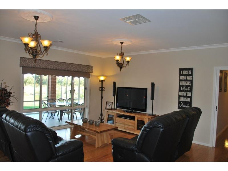 7 Rosily Court, Cobram VIC 3644