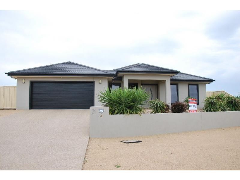 21 Bisogni Drive, Cobram VIC 3644