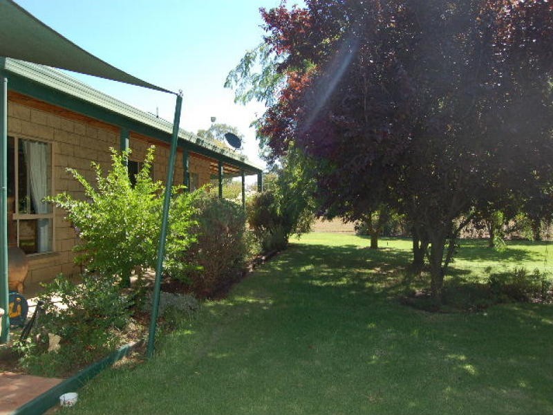 1 Naughton Road, Koonoomoo VIC 3644
