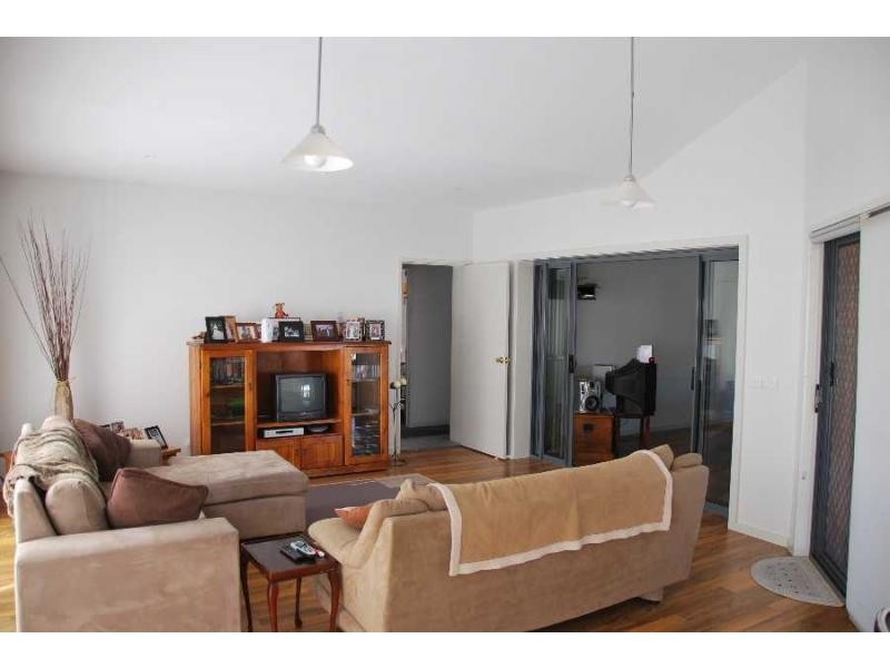 9 Orange Grove, Barooga NSW 3644