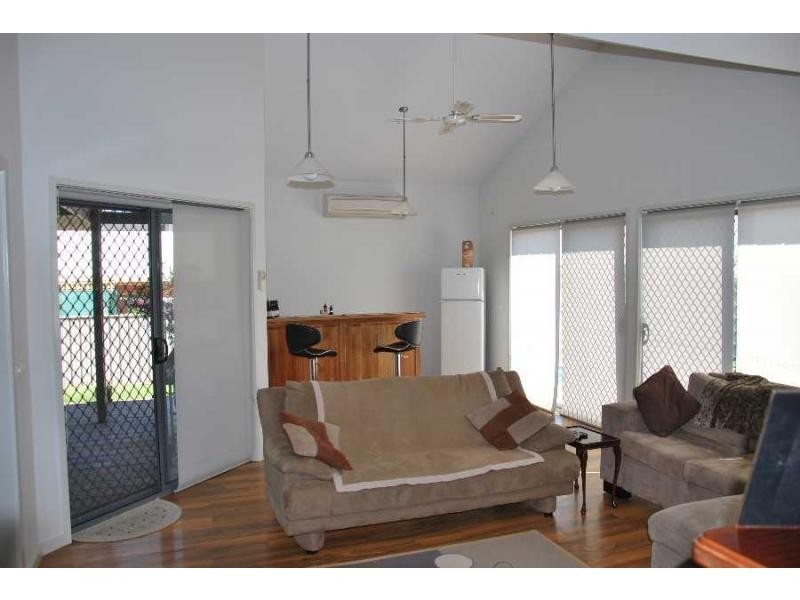 9 Orange Grove, Barooga NSW 3644