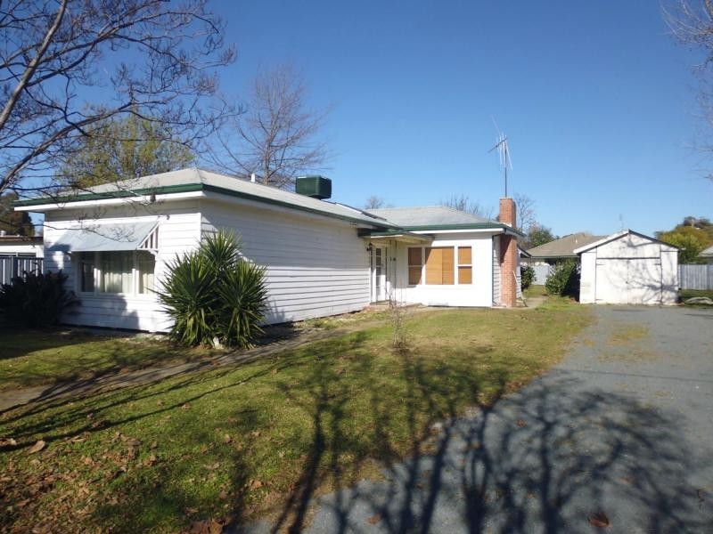 6 Sledmere Avenue, Cobram VIC 3644